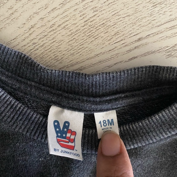 AC/DC junk food sweat shirt 18m - Picture 3 of 5